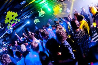Album: En fest i 8 bitar
