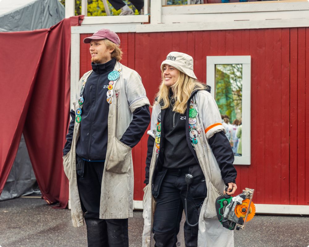 Byggplatsen Dag 1