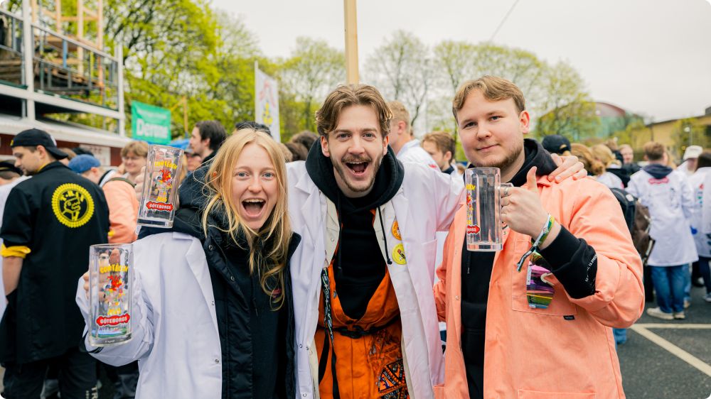 Byggplatsen Dag 1