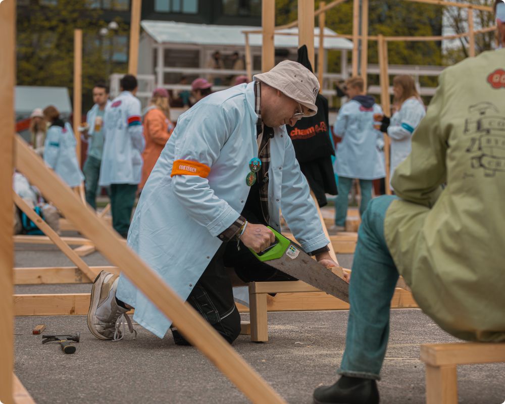 Byggplatsen Dag 1